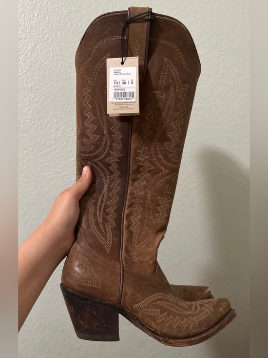 Ariat Shoes - Distressed brown ariat casanovas